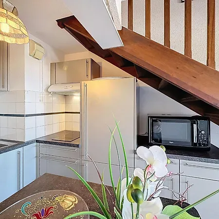 Appartement Le Corot By Interhome Saint Aygulf